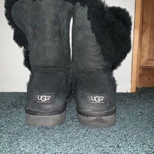 UGG boots bailey button